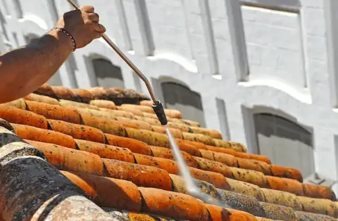 Nettoyage de toitures - Ancy